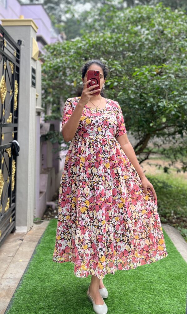 Georgette Maternity/Feeding kurti - 2tier - Paper Flower