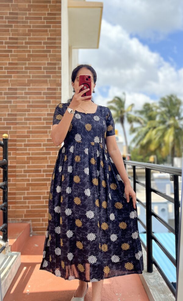 Maternity/Feeding kurti - Rayon Rangoli Black