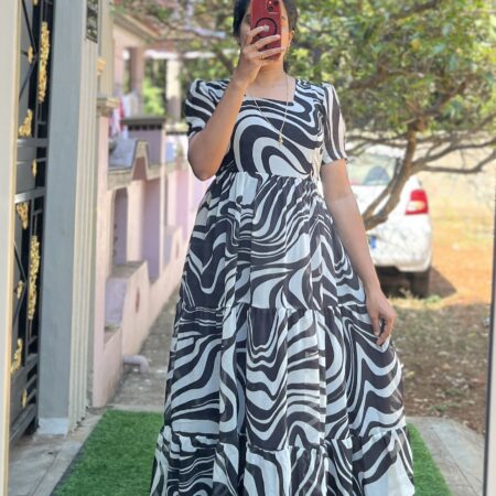 Georgette Maternity/ Feeding Maxi - 3tier - Black&White