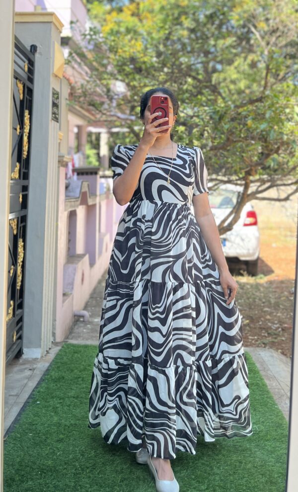Georgette Maternity/ Feeding Maxi - 3tier - Black&White