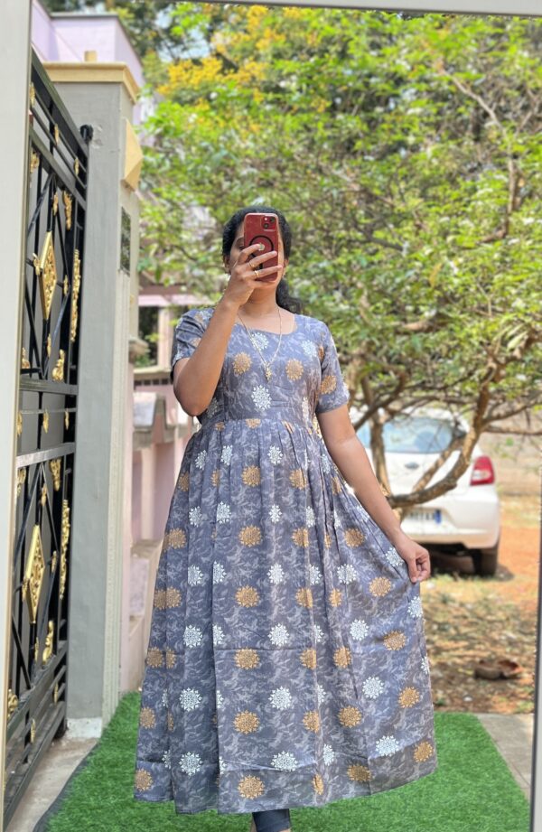 Maternity/Feeding kurti - Rayon Rangoli Grey