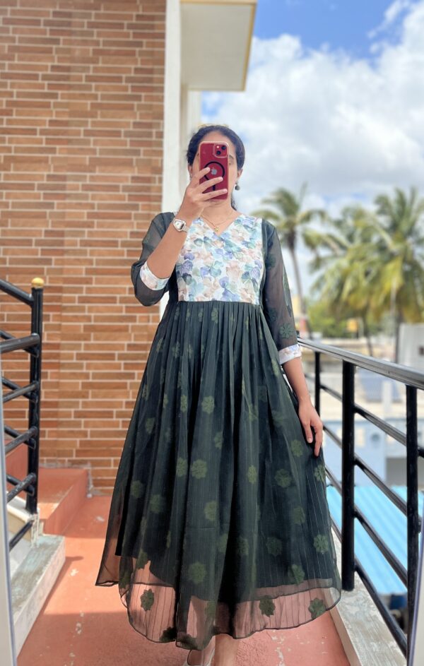 Georgette Maxi - Self Butta Dark Green - Normal