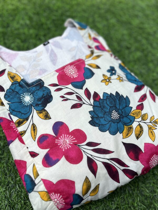 Cotton Maternity/Feeding kurti - SS - White Daisy - Image 2