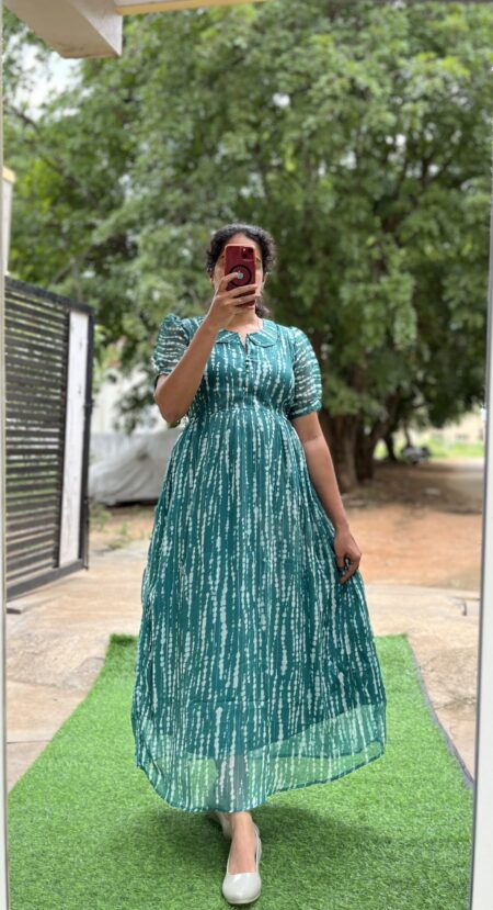 Georgette Maternity/Feeding kurti - PeterPan - Takshini