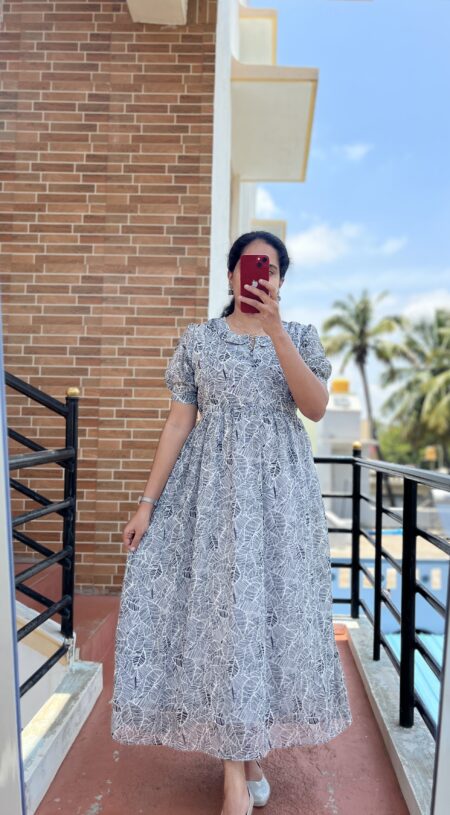 Georgette Maternity/Feeding kurti - PeterPan - AbsLeaf